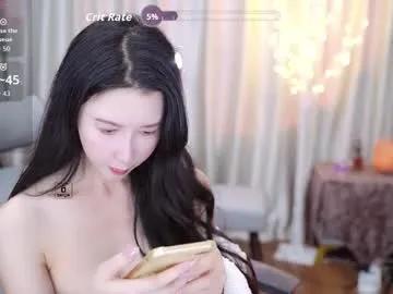 lucy__bb on Chaturbate