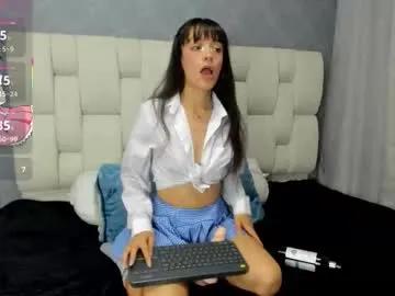 luna_bella3 on Chaturbate