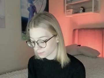 lunar_sofia on Chaturbate