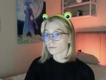 lunar_sofia on Chaturbate