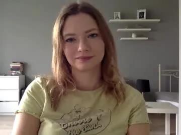 lux_millie on Chaturbate