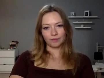 lux_millie on Chaturbate