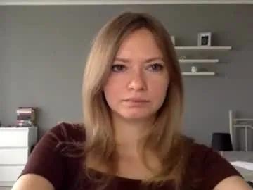 lux_millie on Chaturbate