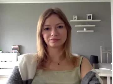 lux_millie on Chaturbate