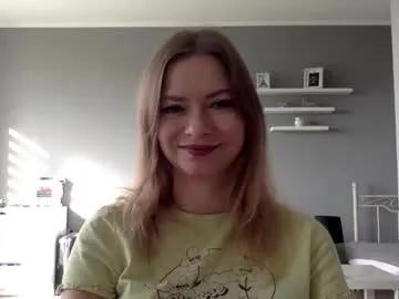 lux_millie on Chaturbate