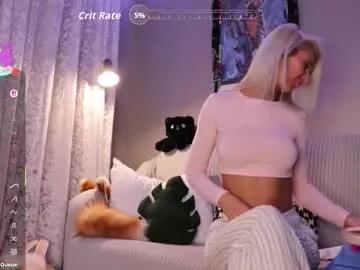 mari_moon_bunny on Chaturbate