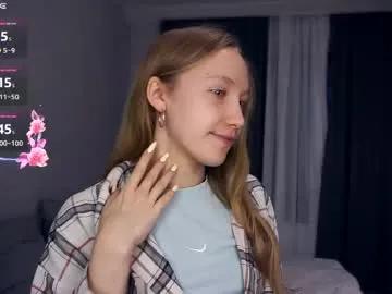 mckenziedyen on Chaturbate