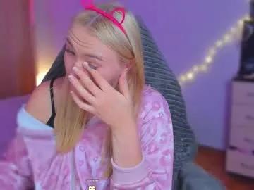 mdaluna on Chaturbate