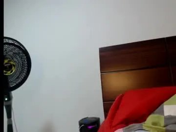 Freechat meg4nmiau on Chaturbate