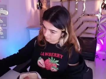 meraki_fraise on Chaturbate