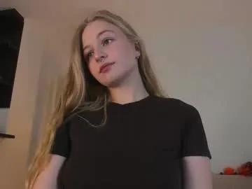 mia_meows on Chaturbate
