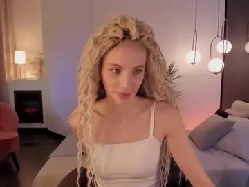 mia_silk on Chaturbate