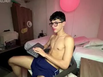 mike_pineapple — GOAL: cumshow [925 tokens left] #skinny #young #muscle #twink #bigcock