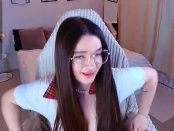 mila_strawberryy on Chaturbate