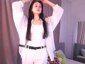 milanaluxe on Chaturbate