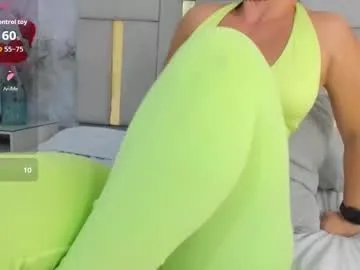 Freechat milasaenz1 on Chaturbate