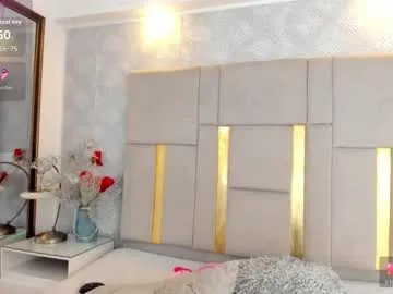 Freechat milasaenz1 on Chaturbate