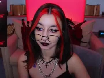 mistress__marcelline on Chaturbate
