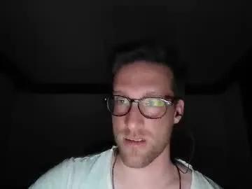 moms_little_monster on Chaturbate