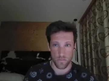 moms_little_monster on Chaturbate