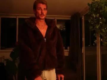 mrlong23cm on Chaturbate