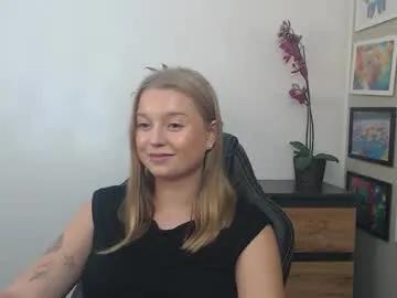 mysteryericax on Chaturbate