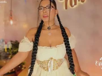 nicolemorelli2 on Chaturbate