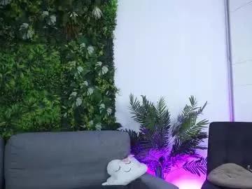 roshen_amira on Chaturbate