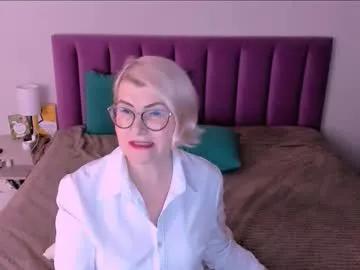 sabrinamacmarren on Chaturbate