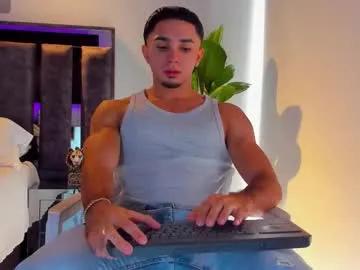 santin_seans on Chaturbate