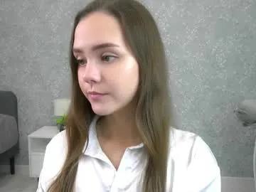 sara_whooops on Chaturbate