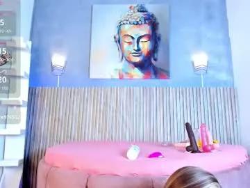 saracooper_22 on Chaturbate