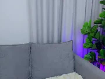 sexyangeloux on Chaturbate