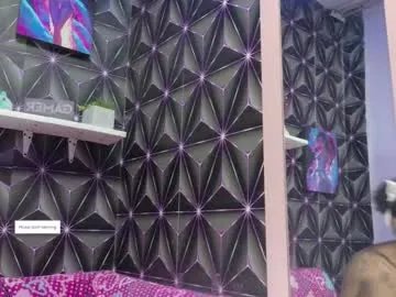 Freechat shantalks on Chaturbate