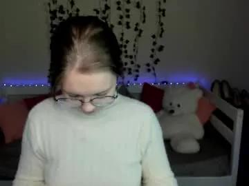 shy_elina01 on Chaturbate