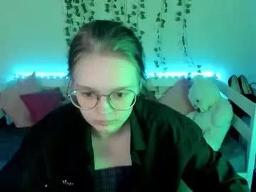 shy_elina01 on Chaturbate