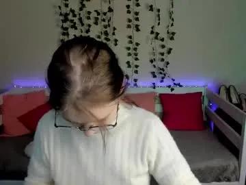 shy_elina01 on Chaturbate