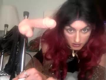 sissyviki on Chaturbate 