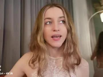 softdreamer_ on Chaturbate