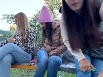 squirt_bunny77 on Chaturbate