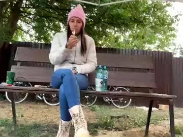 squirt_bunny77 on Chaturbate