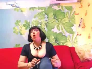 squirtmommyx on Chaturbate