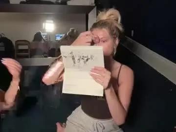 Freechat summerclarke2 on Chaturbate