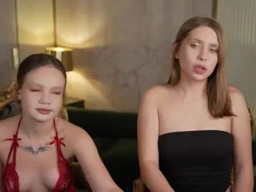 Freechat sweetdesiree_ on Chaturbate