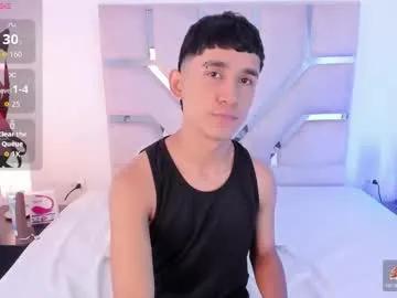 thayler_jones on Chaturbate