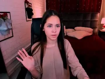 Freechat ulianeer on Chaturbate