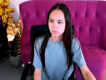 Freechat ulianeer on Chaturbate