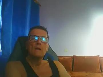 Freechat ulmeni4 on Chaturbate