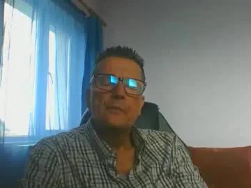 Freechat ulmeni4 on Chaturbate