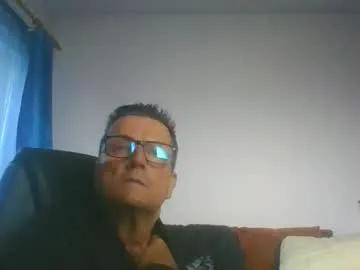 Freechat ulmeni4 on Chaturbate